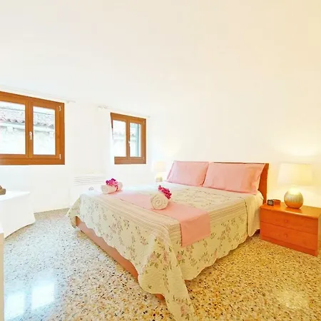 Sant'Aponal Apartment Rialto Venice Exterior photo